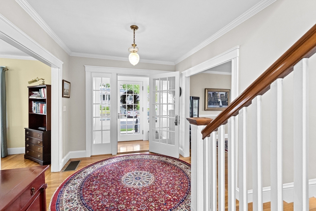 14 Maypole Road Quincy, MA 02169 - Photo 5 of 42 Gallery Image 5