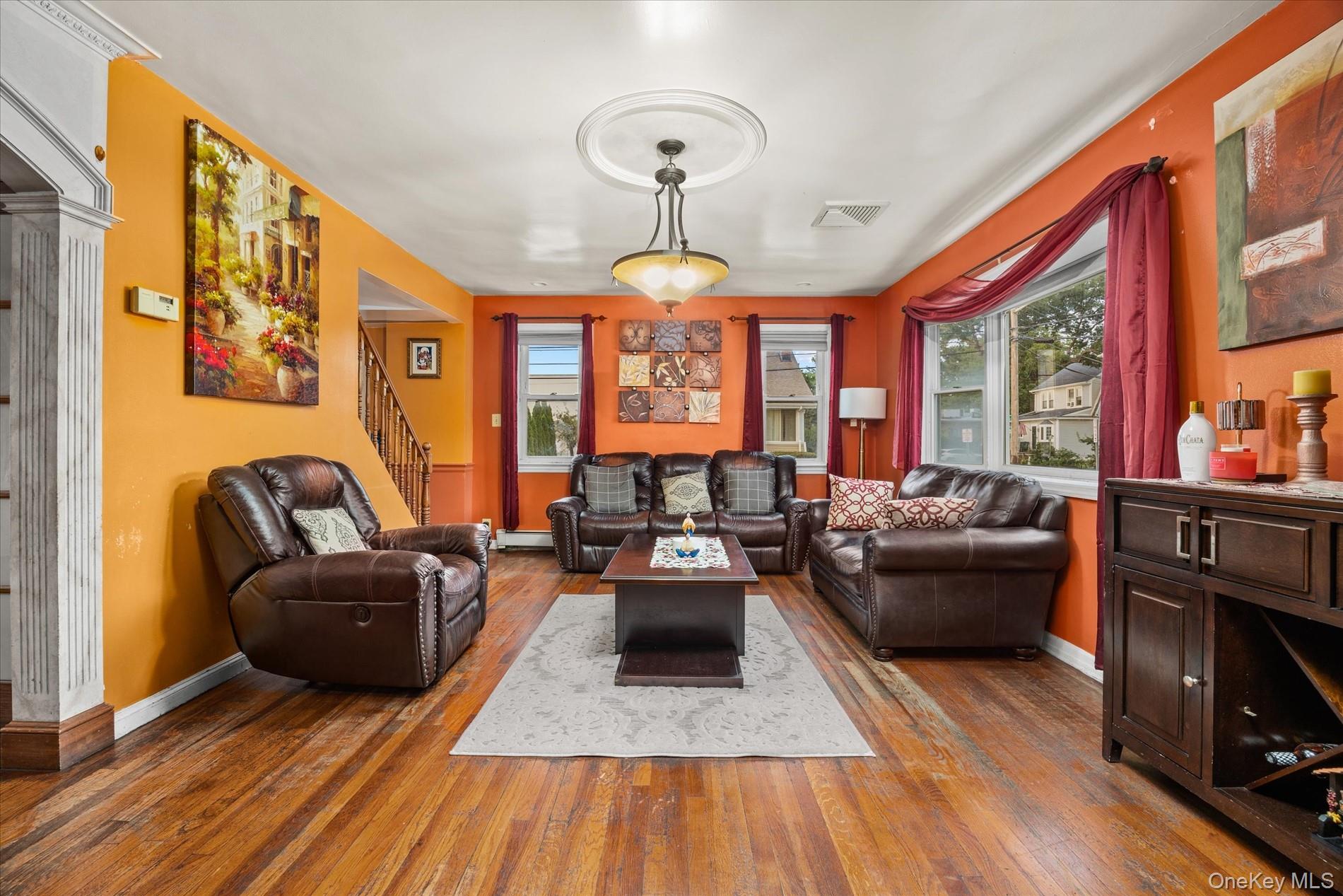 50 Manor Road Valley Stream, NY 11580 - Photo 4 of 33 Gallery Image 4
