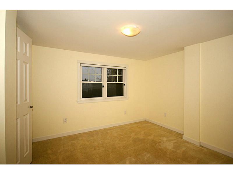 20 Crescent Road Middletown, RI 02842 - Photo 14 of 20 Bedroom.