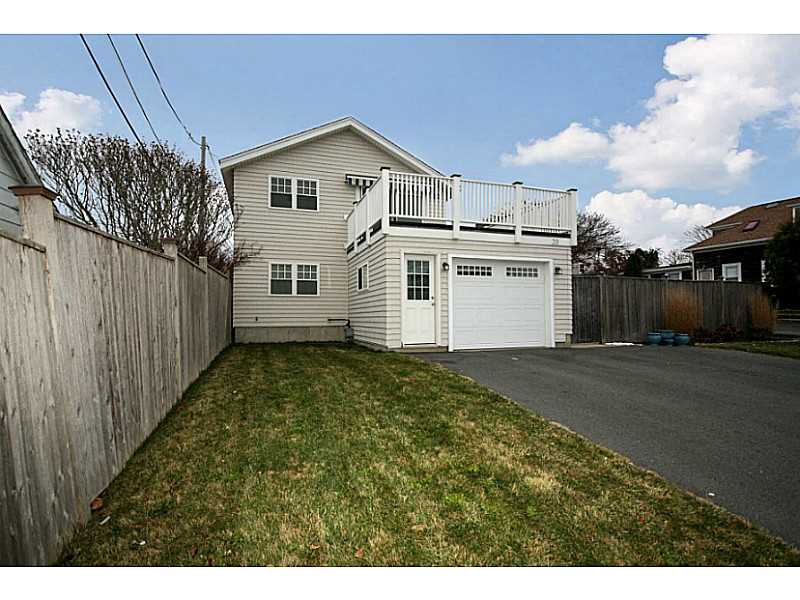 20 Crescent Road Middletown, RI 02842 - Photo 19 of 20 Exterior Front.