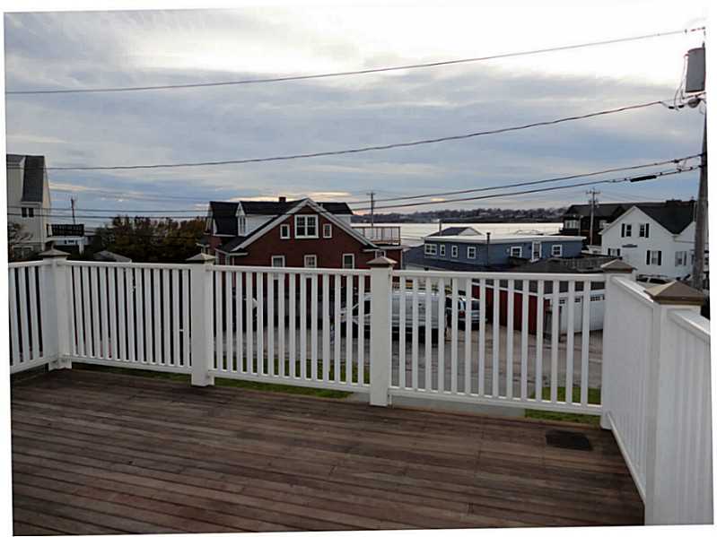 20 Crescent Road Middletown, RI 02842 - Photo 3 of 20 View.