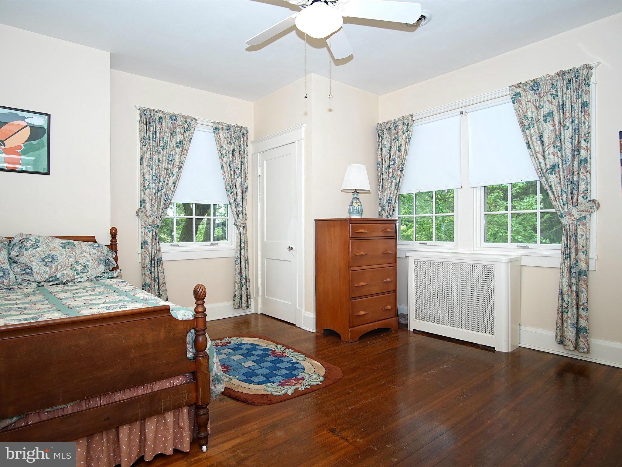 17 Aigburth Road Baltimore, MD 21286 - Photo 16 of 25 Bedroom