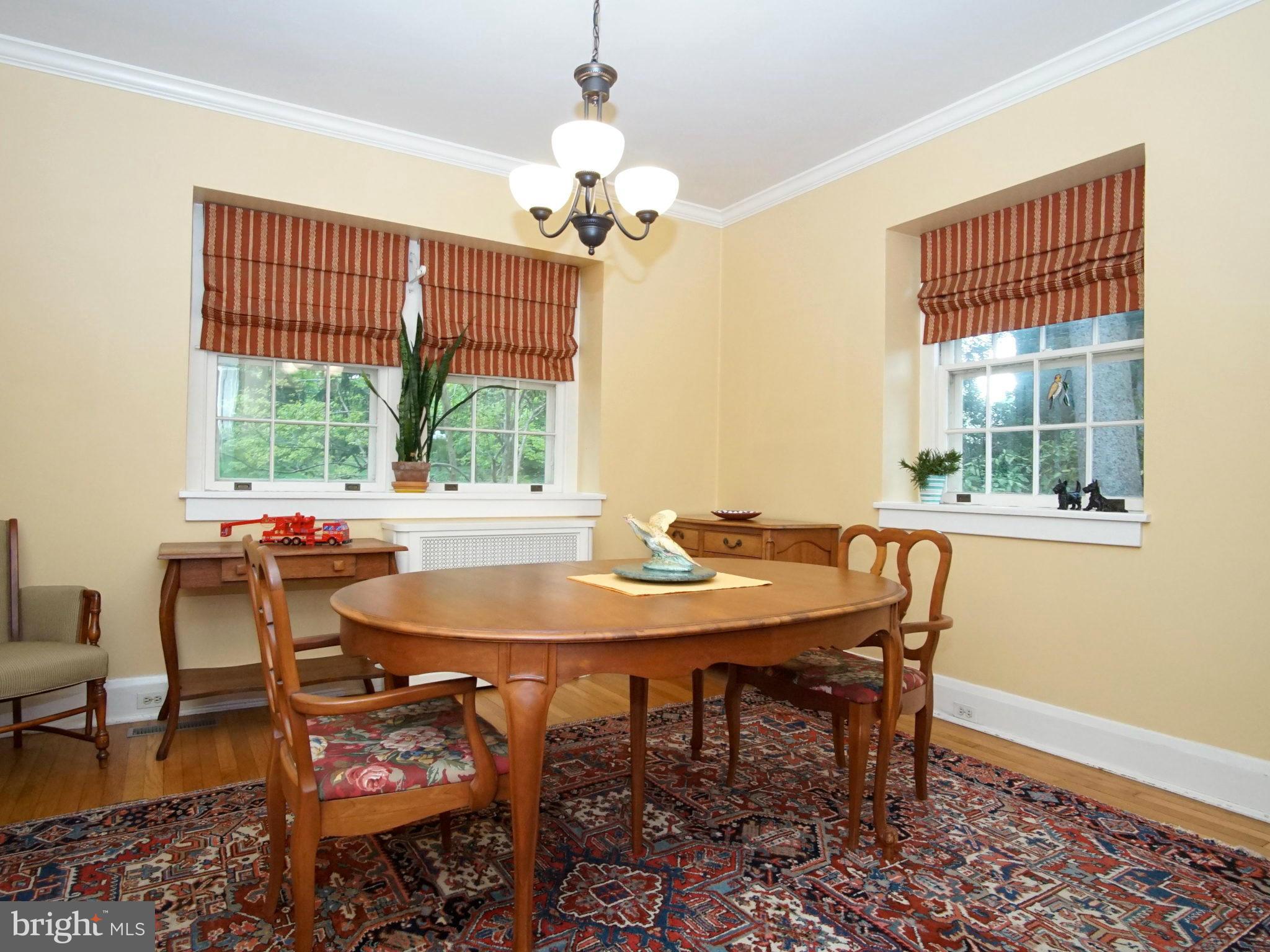17 Aigburth Road Baltimore, MD 21286 - Photo 8 of 25 Dining Room