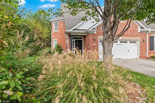 $379,900 | 106 Queensbury Drive, Winston-Salem, NC 27127