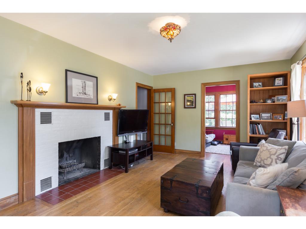 8 Colonial Road Kittery, ME 03904 - Photo 5 of 24