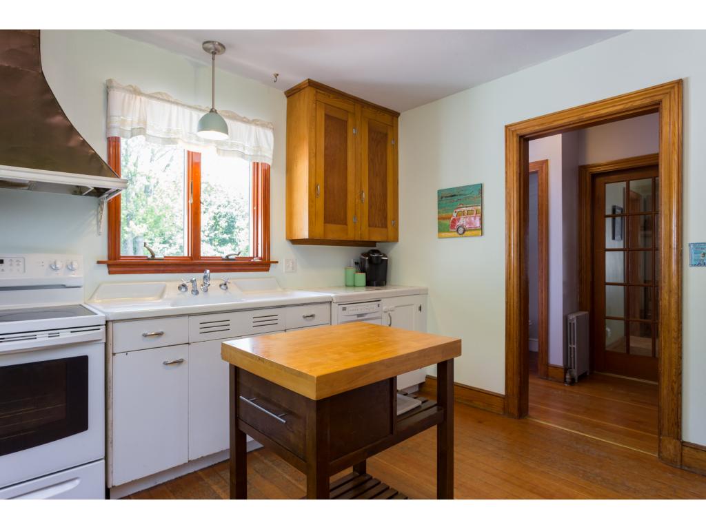 8 Colonial Road Kittery, ME 03904 - Photo 9 of 24