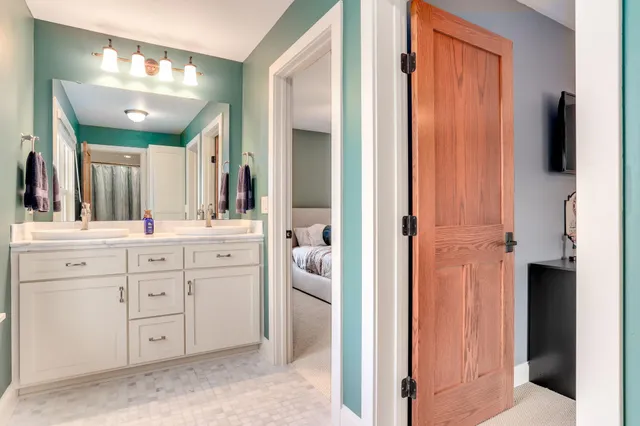 $5,750 | 2012 West Laurel Avenue, Minneapolis, MN 55405