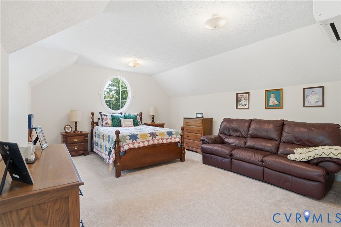 3600 Market Road Mechanicsville, VA 23111 - Photo 40 of 67 a living room with furniture and a large window
