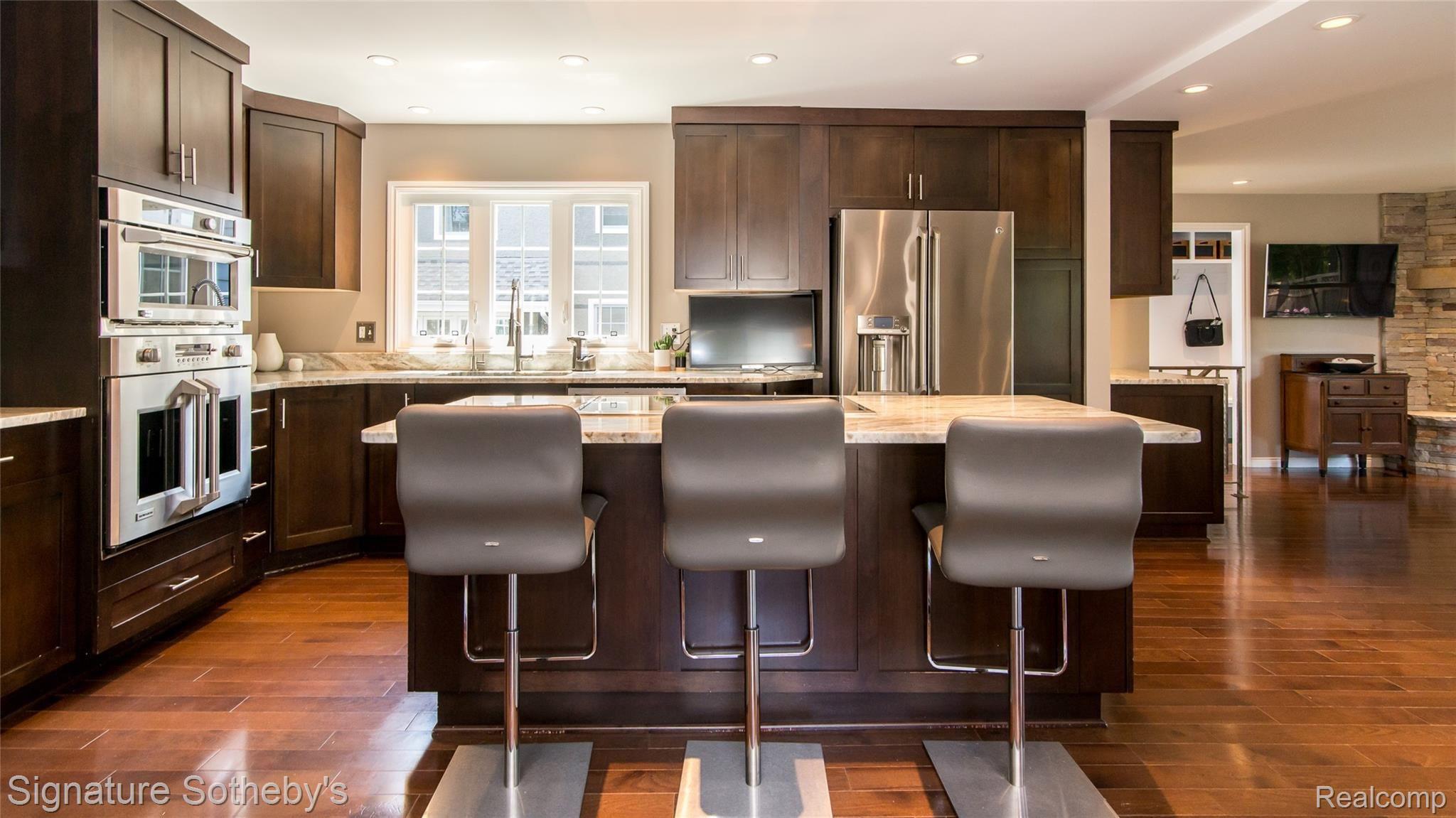 263 Ravine Road Birmingham, MI 48009 - Photo 14 of 79 018_16.jpg Another view of island and kitchen area