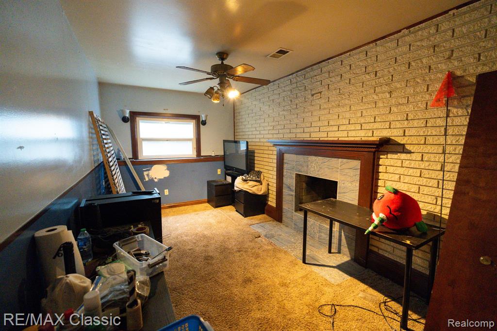23160 Karr Road Belleville, MI 48111 - Photo 17 of 37 Gallery Image 17