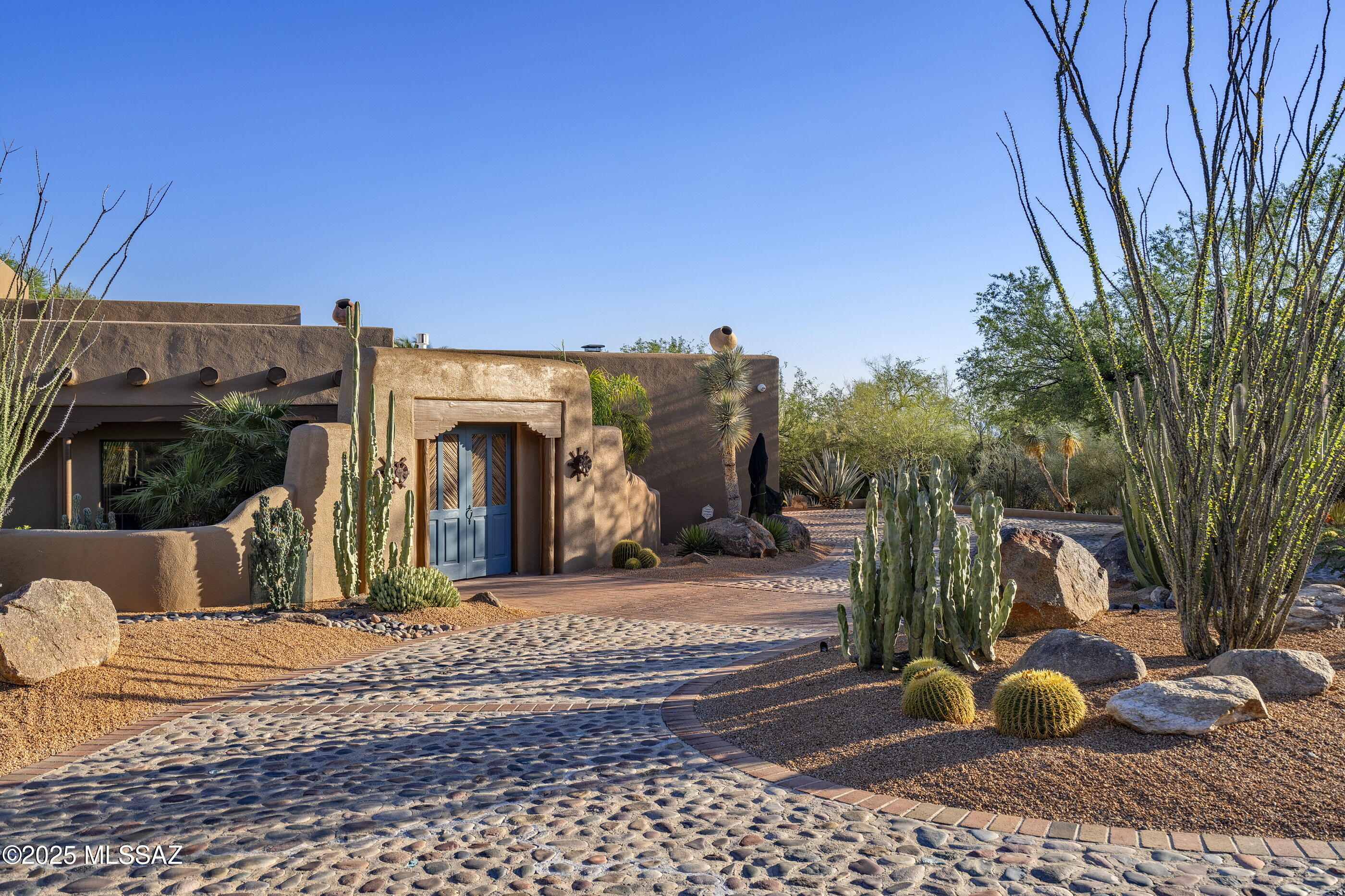 5650 East Pinchot Road Tucson, AZ 85750 - Photo 1 of 51 Gallery Image 1