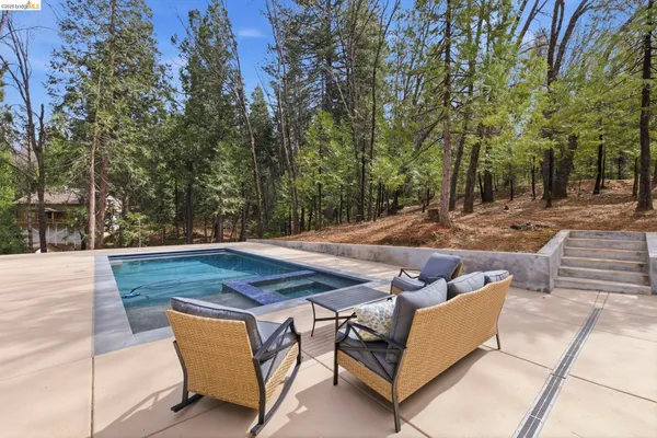 $579,000 | 24159 Awahanee Road, Sonora, CA 95370
