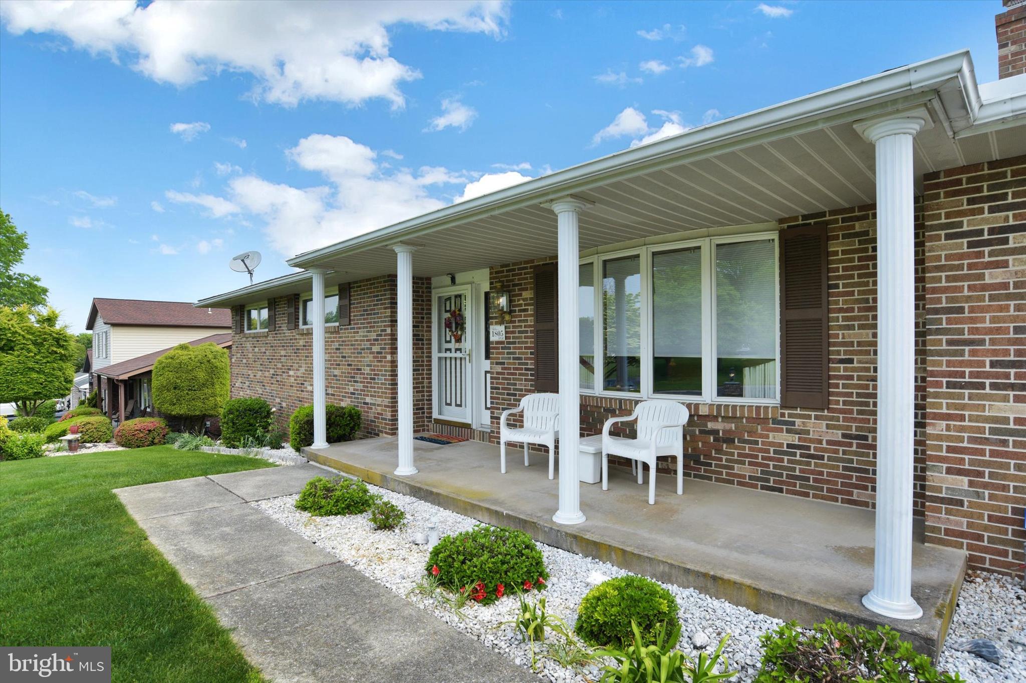 1805 Briarcreek Lane Middletown, PA 17057 - Photo 2 of 25