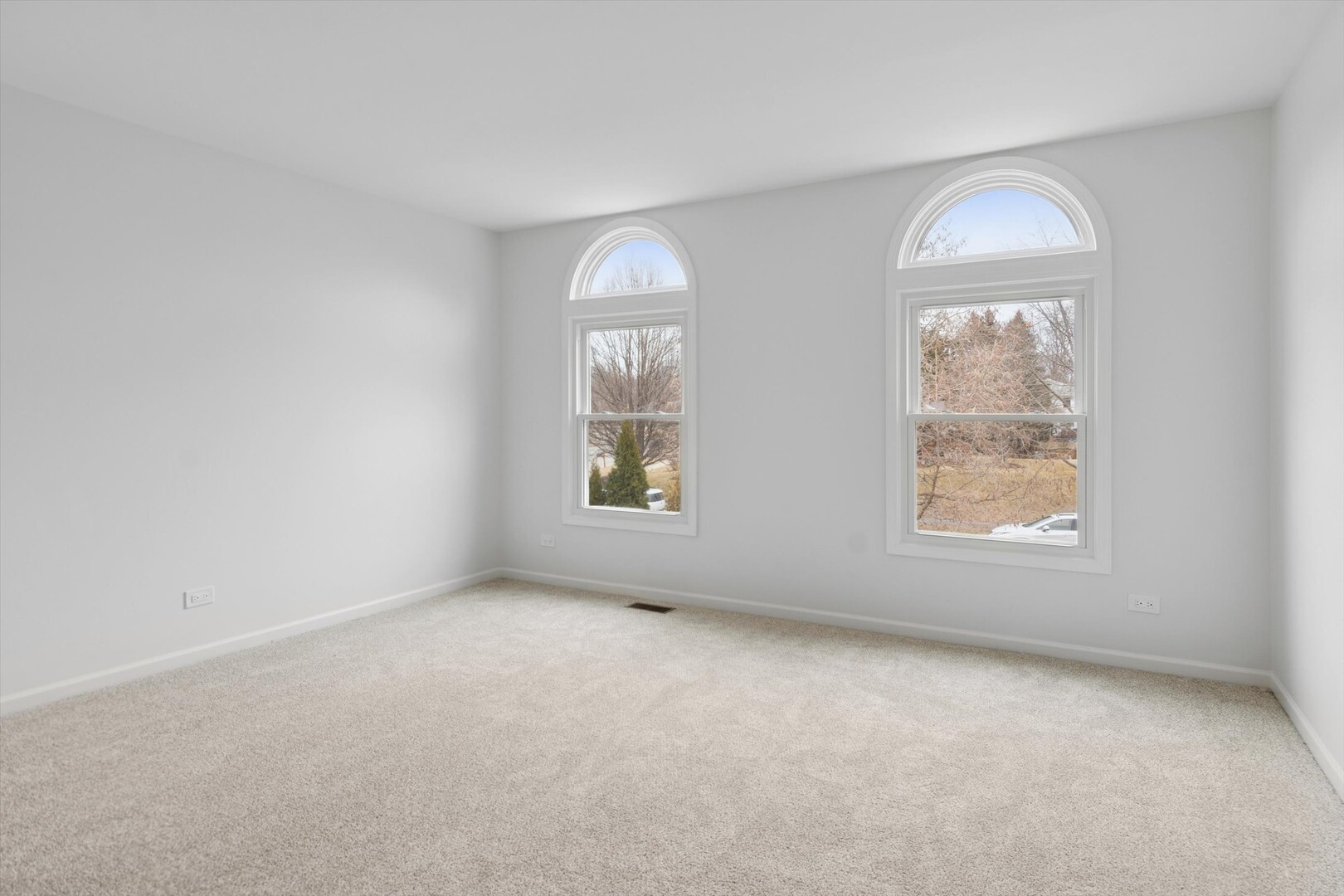 731 South River Road Naperville, IL 60540 - Photo 15 of 27 an empty room with a window