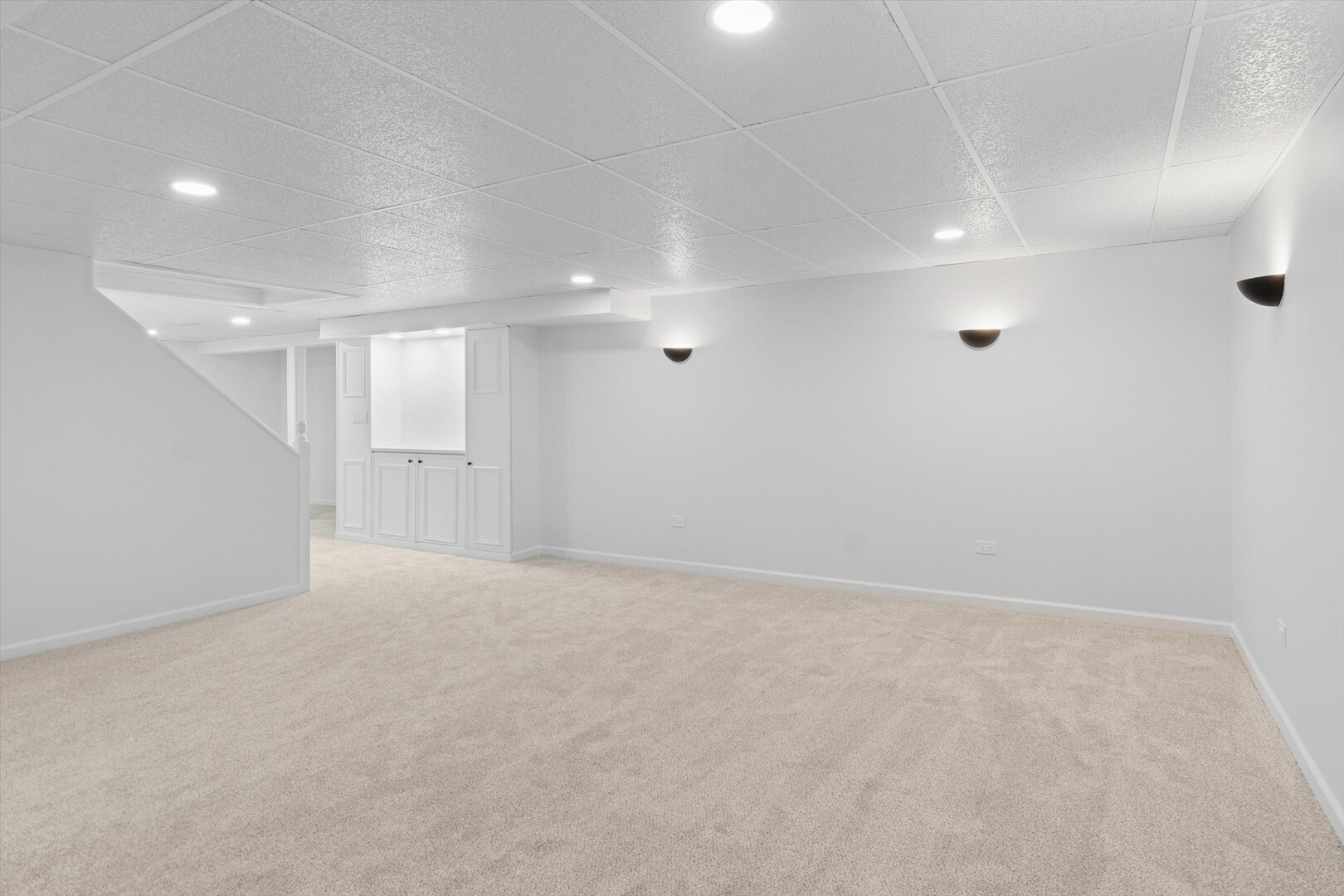 731 South River Road Naperville, IL 60540 - Photo 21 of 27