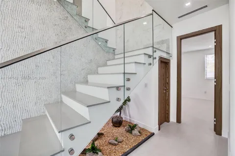 $2,499,000 | 604 Southwest 7th Street, Fort Lauderdale, FL 33315