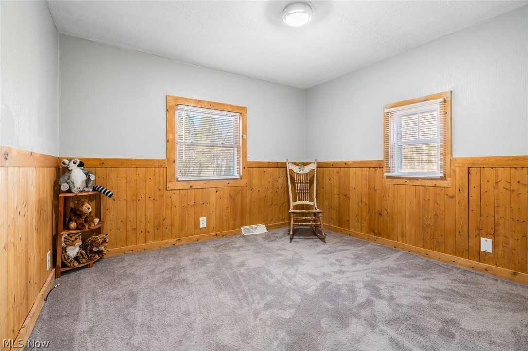 368 Jarvis Road Akron, OH 44319 - Photo 16 of 32