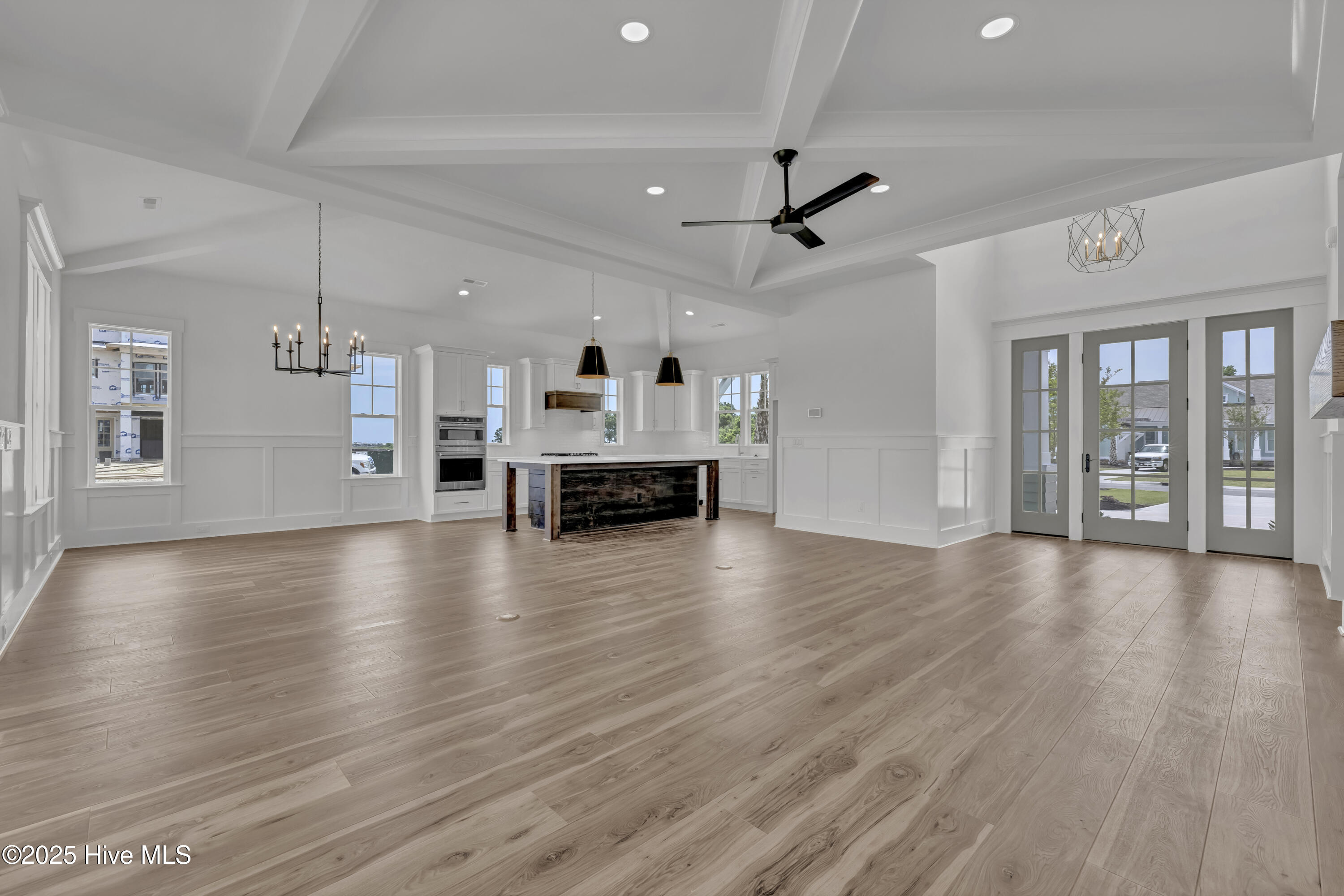 357 Planters Walk Hampstead, NC 28443 - Photo 12 of 62 When you walk in, you truly say WOW