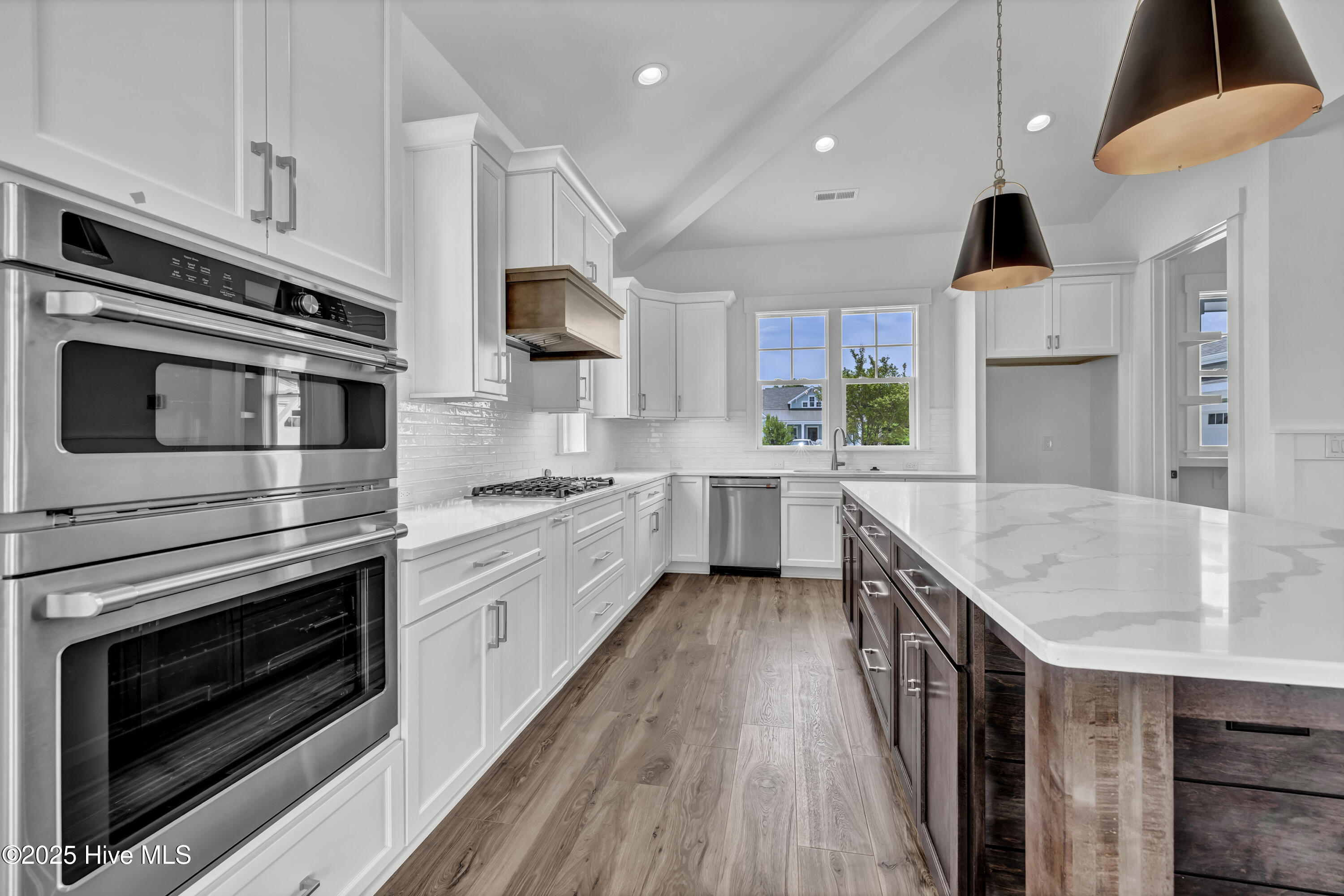357 Planters Walk Hampstead, NC 28443 - Photo 17 of 62 Wall Oven with Microwave.