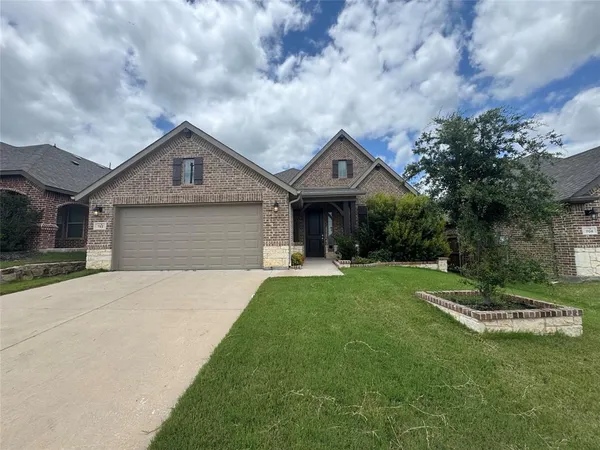 $2,495 | 712 Long Iron Drive, Fort Worth, TX 76108