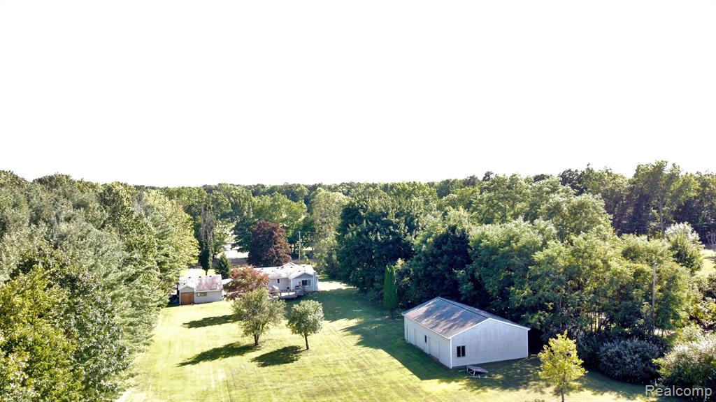 7277 Lehring Road Bancroft, MI 48414 - Photo 2 of 25