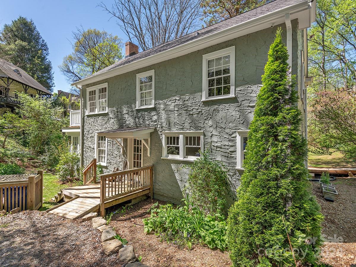 16 Cherokee Road Asheville, NC 28801 - Photo 21 of 28 Gallery Image 21