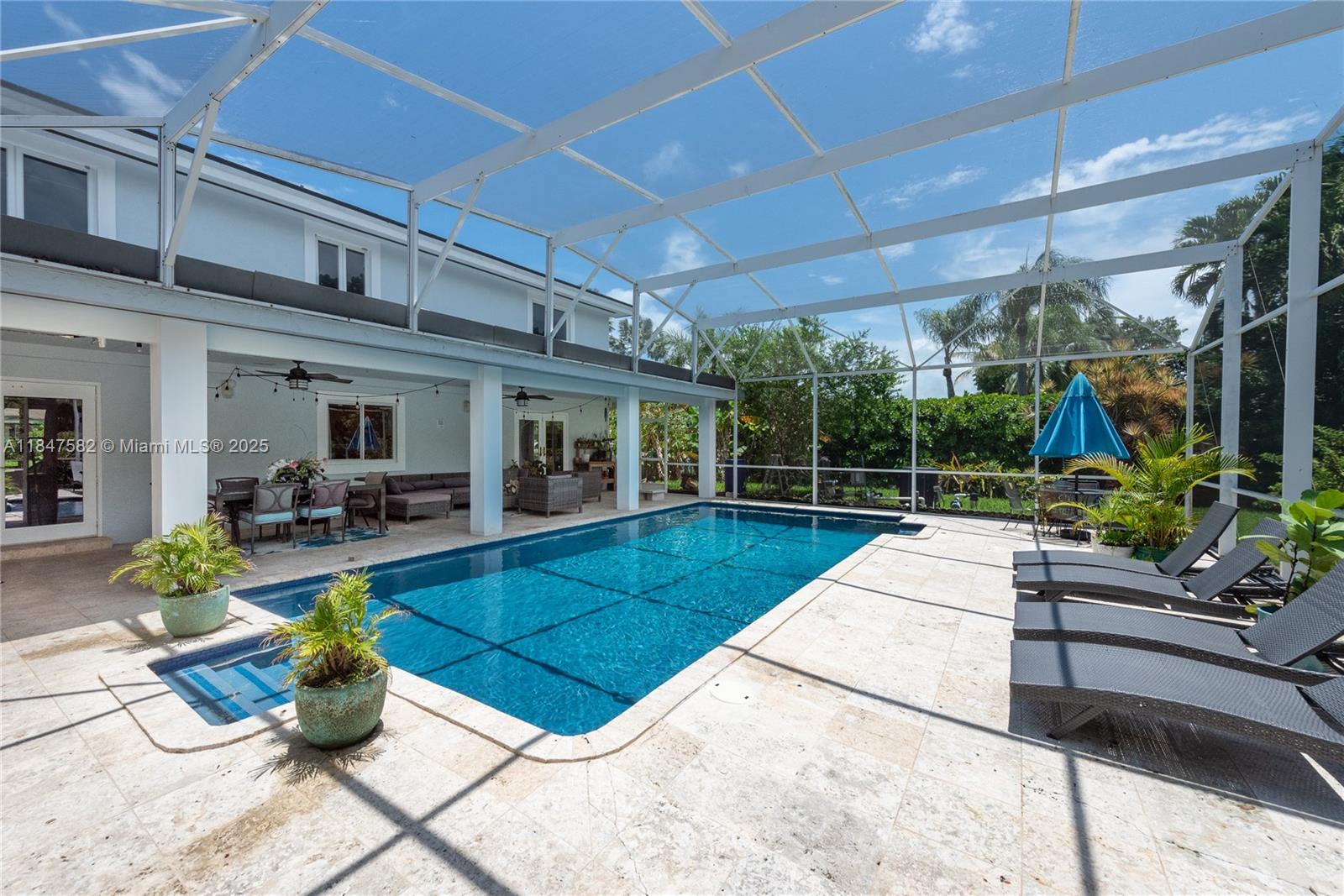 13020 Southwest 70th Avenue Pinecrest, FL 33156 - Photo 3 of 31