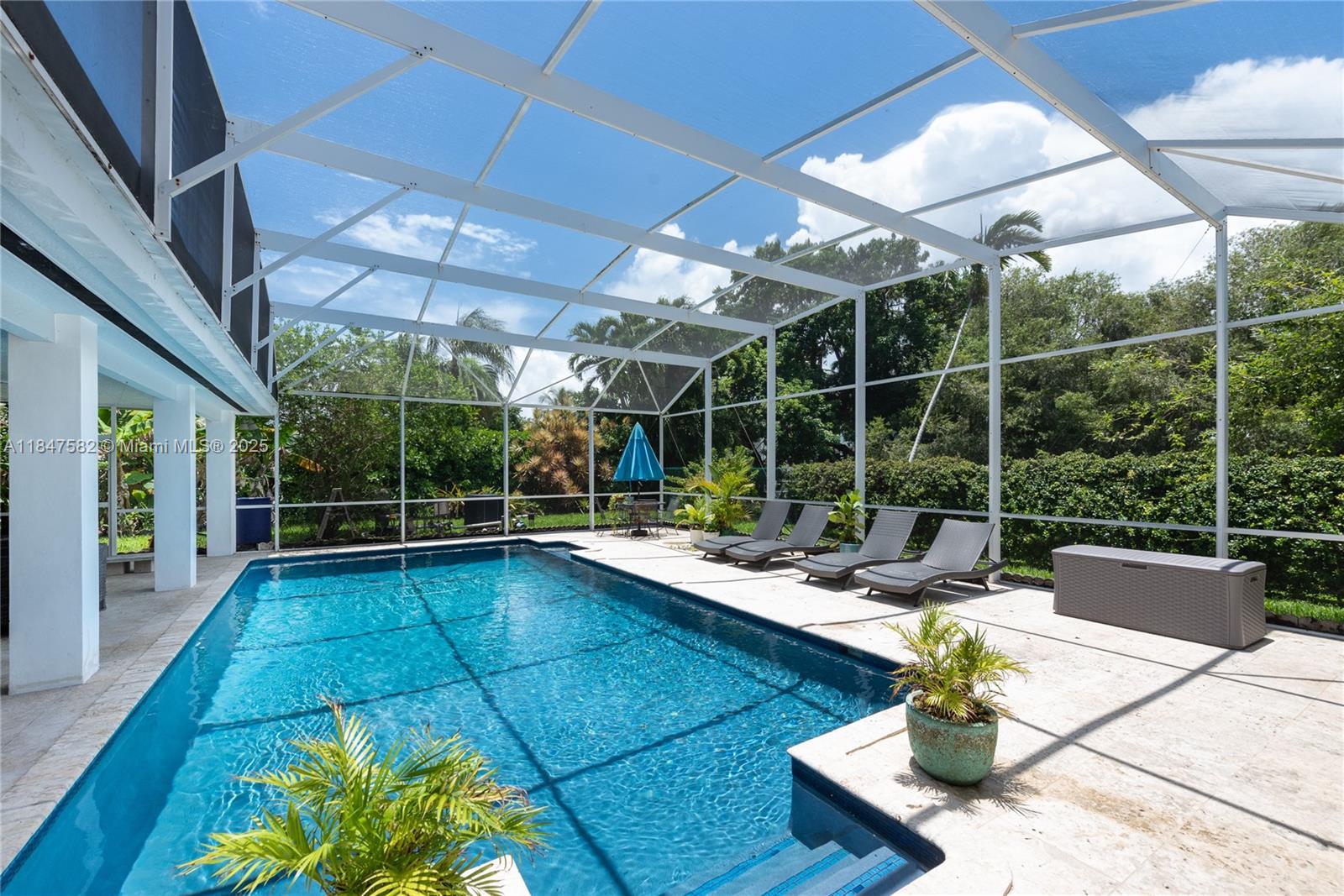 13020 Southwest 70th Avenue Pinecrest, FL 33156 - Photo 4 of 31