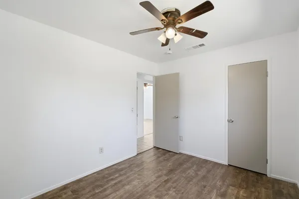 $324,900 | 4907 East Platt Avenue, Fresno, CA 93727