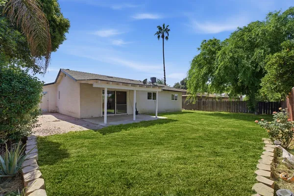 $324,900 | 4907 East Platt Avenue, Fresno, CA 93727