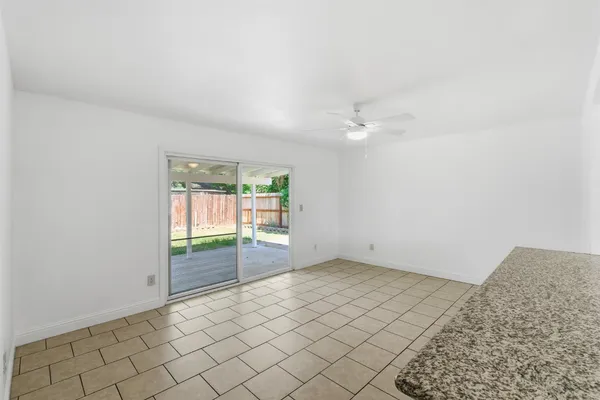 $324,900 | 4907 East Platt Avenue, Fresno, CA 93727