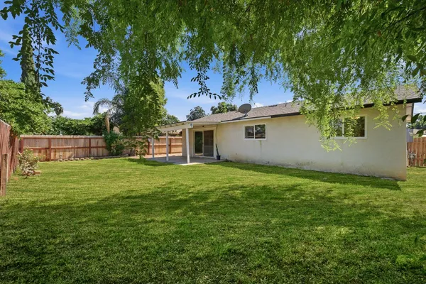 $324,900 | 4907 East Platt Avenue, Fresno, CA 93727