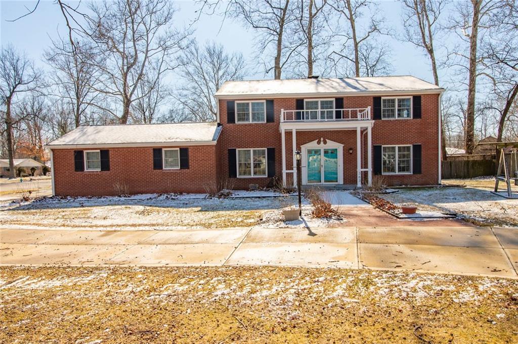 363 Bennington Road Indianapolis, IN 46227 - Photo 2 of 35 Gallery Image 2