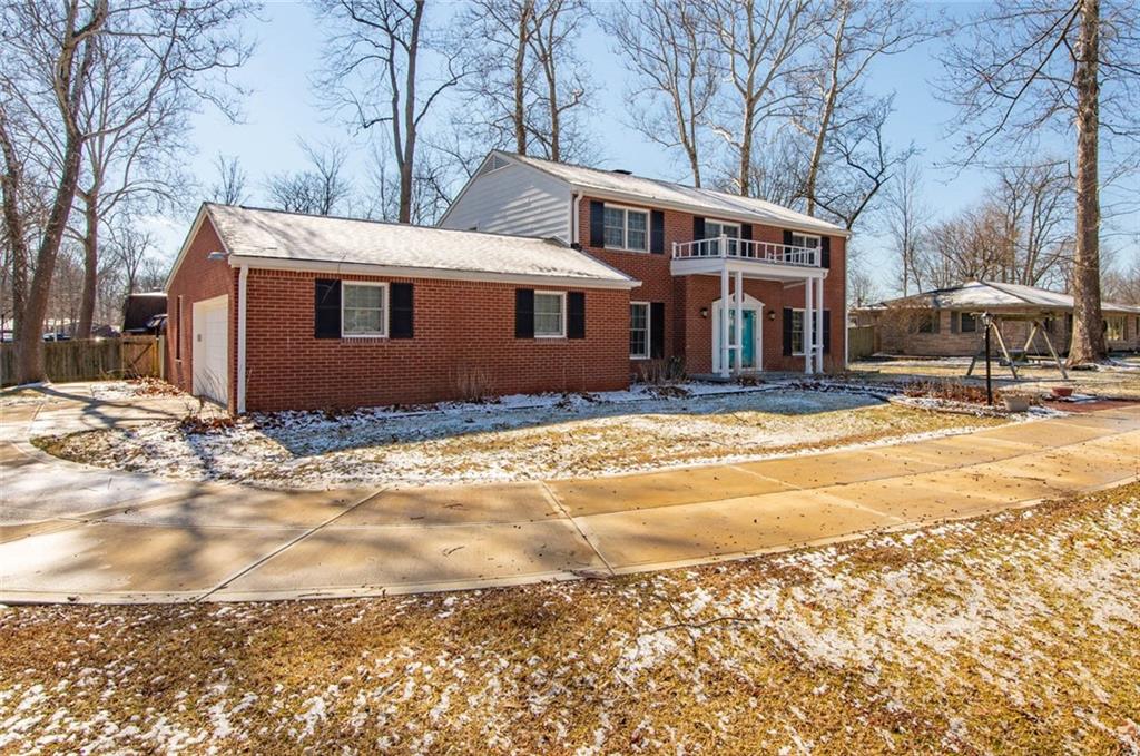 363 Bennington Road Indianapolis, IN 46227 - Photo 3 of 35 Gallery Image 3