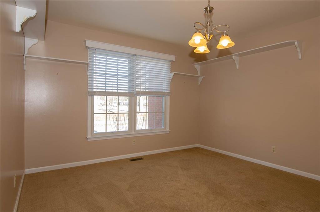 363 Bennington Road Indianapolis, IN 46227 - Photo 9 of 35 Gallery Image 9
