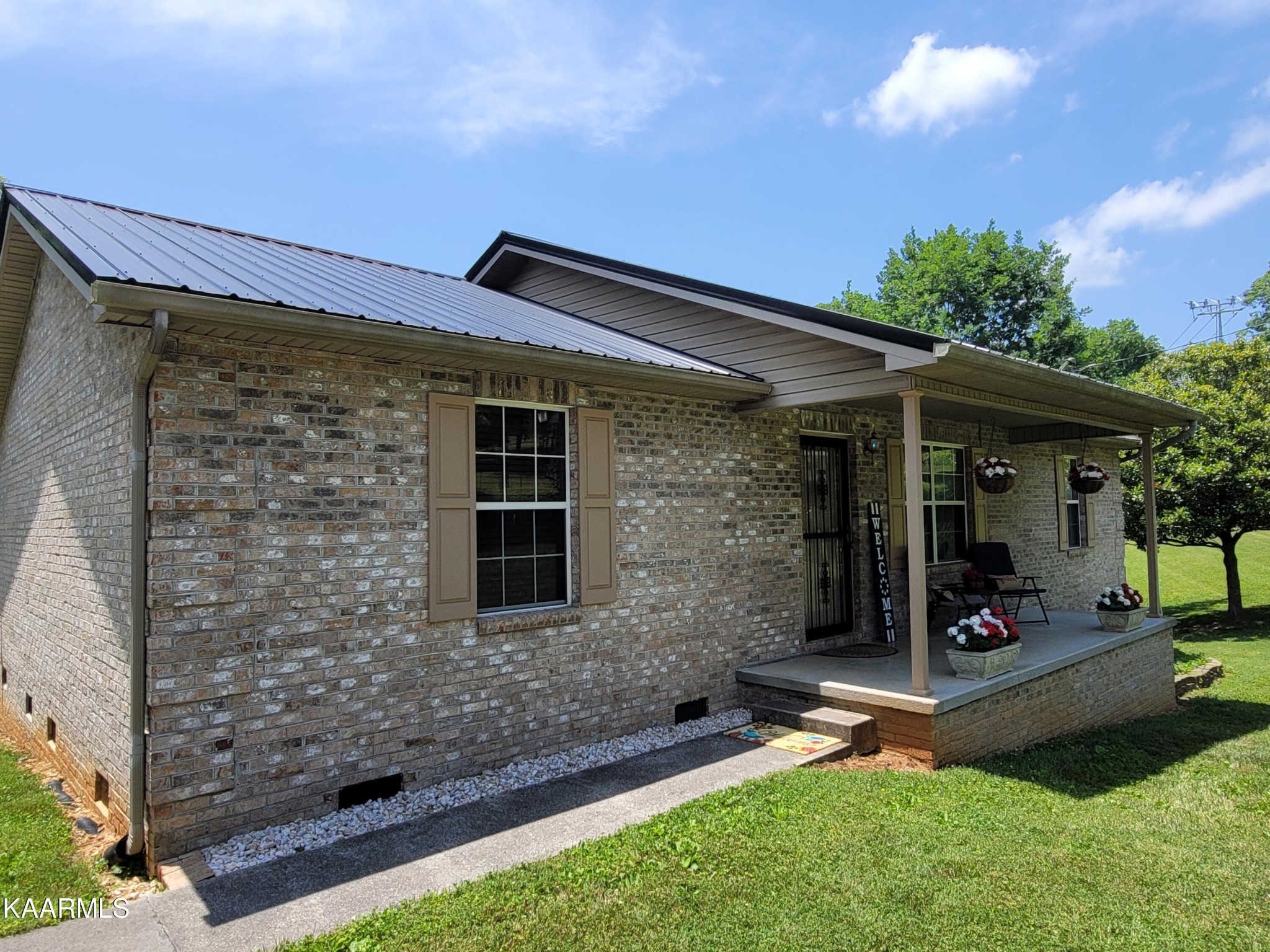 8301 Brickyard Road Powell, TN 37849 - Photo 3 of 31 Gallery Image 3