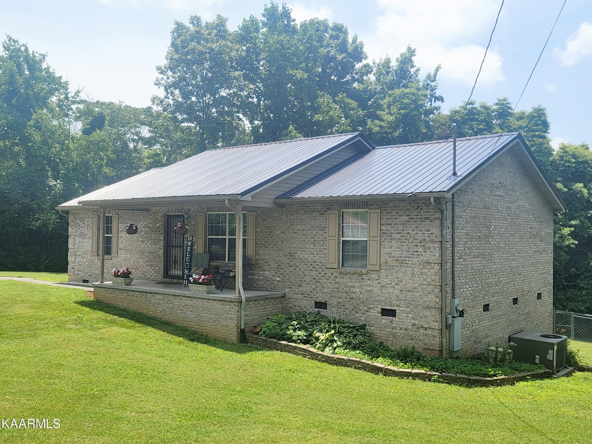 8301 Brickyard Road Powell, TN 37849 - Photo 5 of 31 Gallery Image 5