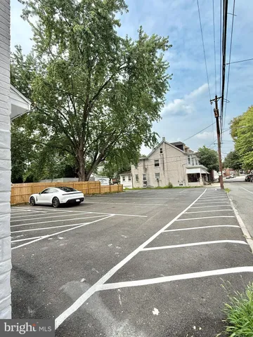 $2,015 | 151 North York Street, Unit D1, Pottstown, PA 19464