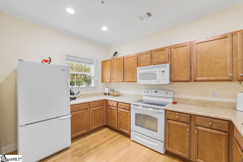 340 Easterlin Way, Unit B101 Greenville, SC 29607 - Photo 6 of 23