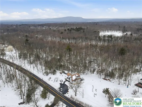 $349,900 | 319 Ramble Bush Road, Stroudsburg, PA 18360