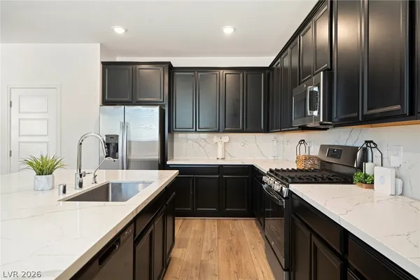 $423,000 | 6844 Byu Holw Avenue, Las Vegas, NV 89156