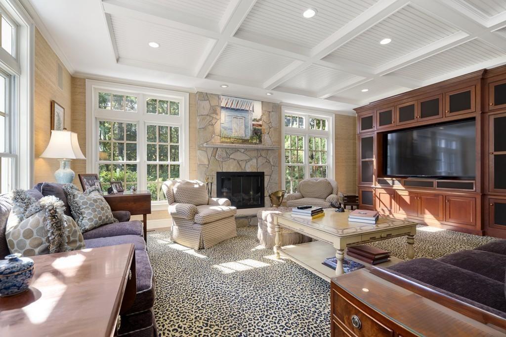 149 Beaver Road Weston, MA 02493 - Photo 8 of 31