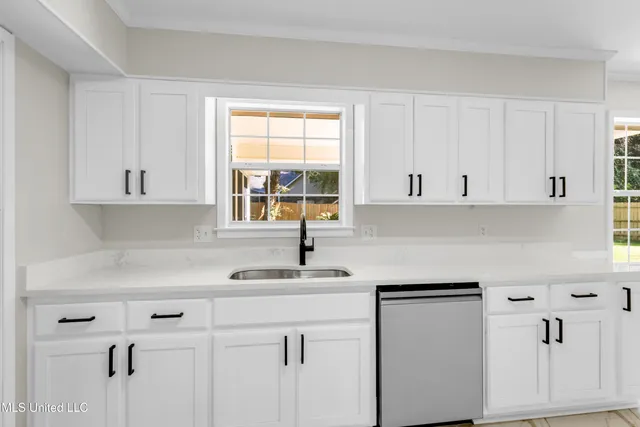 $332,500 | 1204 Hickory Hill Drive, Gautier, MS 39553