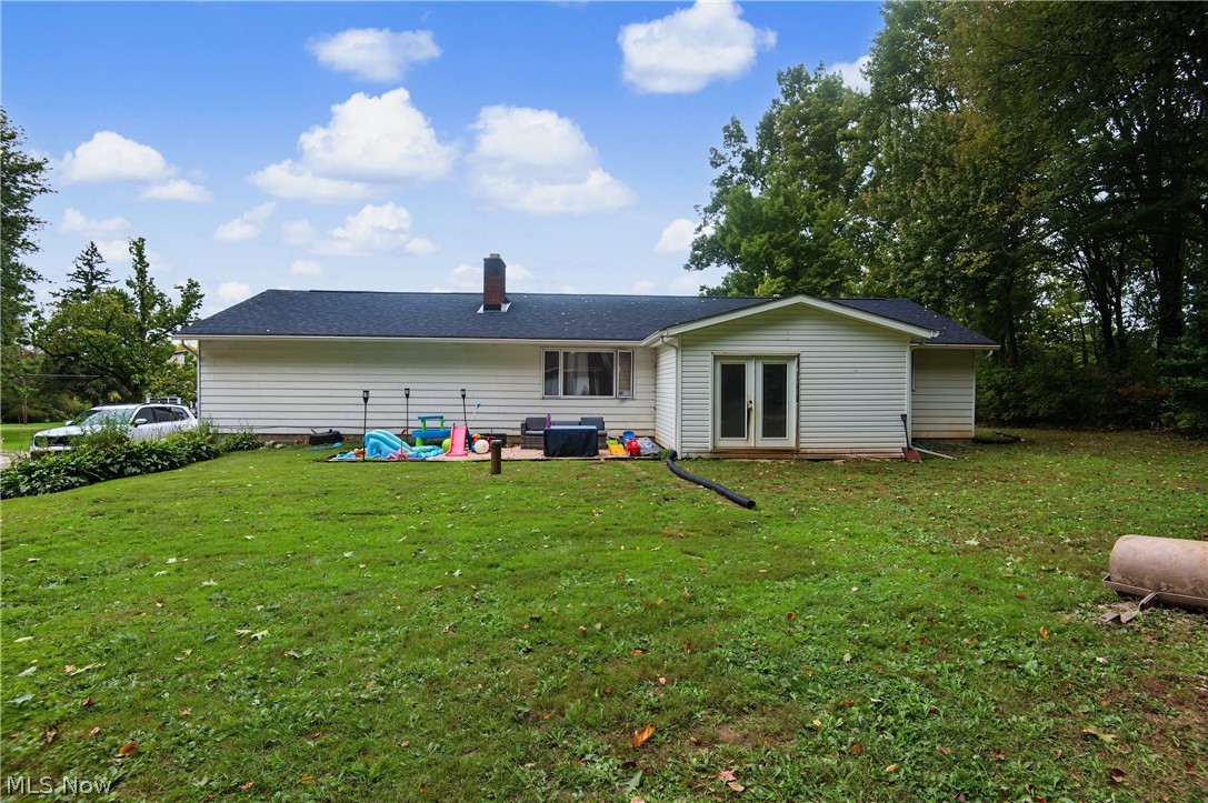 1301 Collar Price Road Hubbard, OH 44425 - Photo 3 of 25 Gallery Image 3