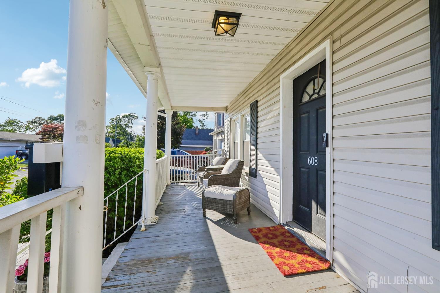 608 Decatur Avenue Middlesex, NJ 08846 - Photo 3 of 40