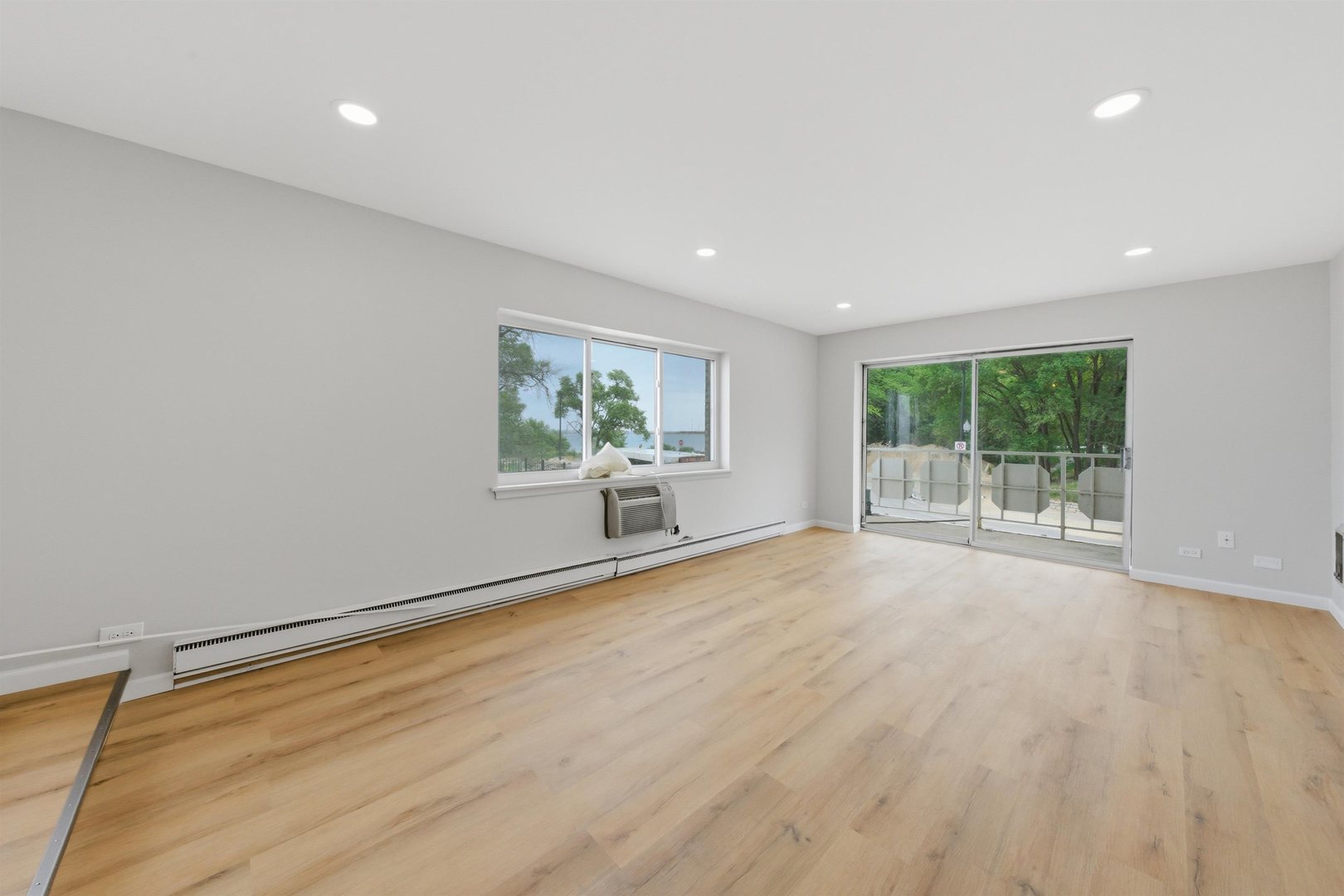 2772 East 75th Street, Unit 2GS Chicago, IL 60649 - Photo 5 of 22