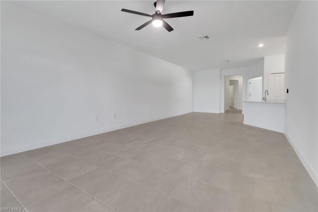 19509 Hinkley Drive Estero, FL 33928 - Photo 10 of 38