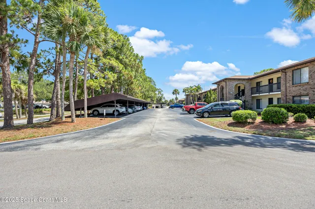 a street view with residential house