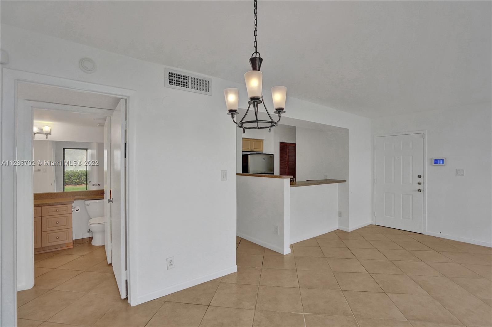 620 South Park Road, Unit 122 Hollywood, FL 33021 - Photo 16 of 35 Gallery Image 16