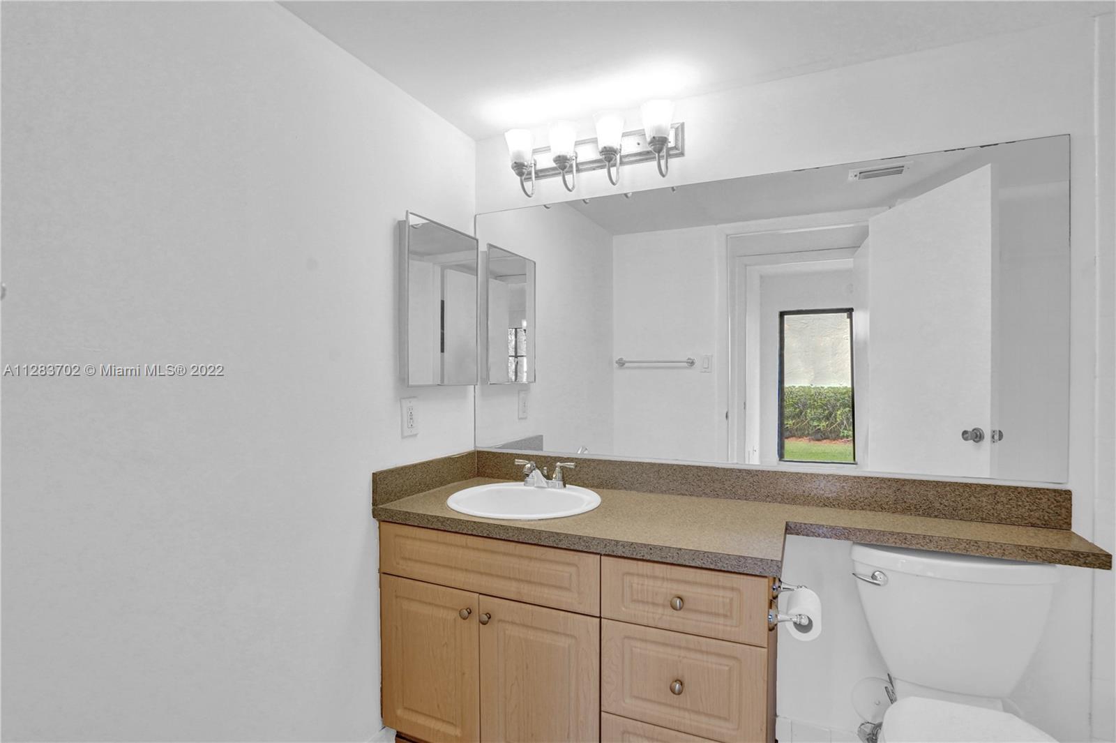 620 South Park Road, Unit 122 Hollywood, FL 33021 - Photo 18 of 35 Gallery Image 18